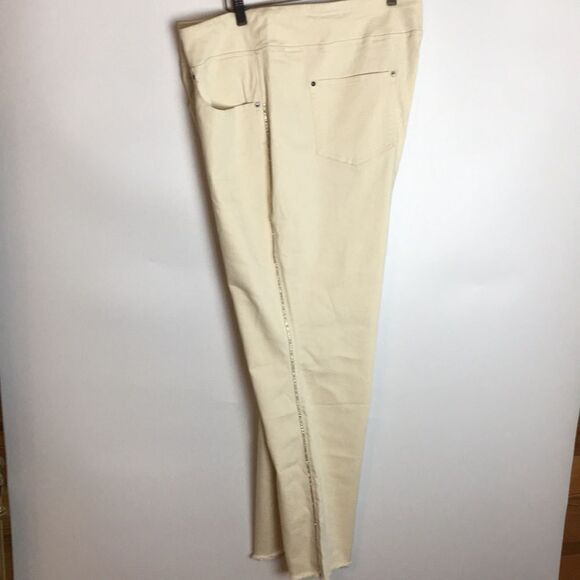 Kim Gravel Belle Womens Cream Pull-On Jeans 28 with rhinestone details NWOT - Picture 1 of 16